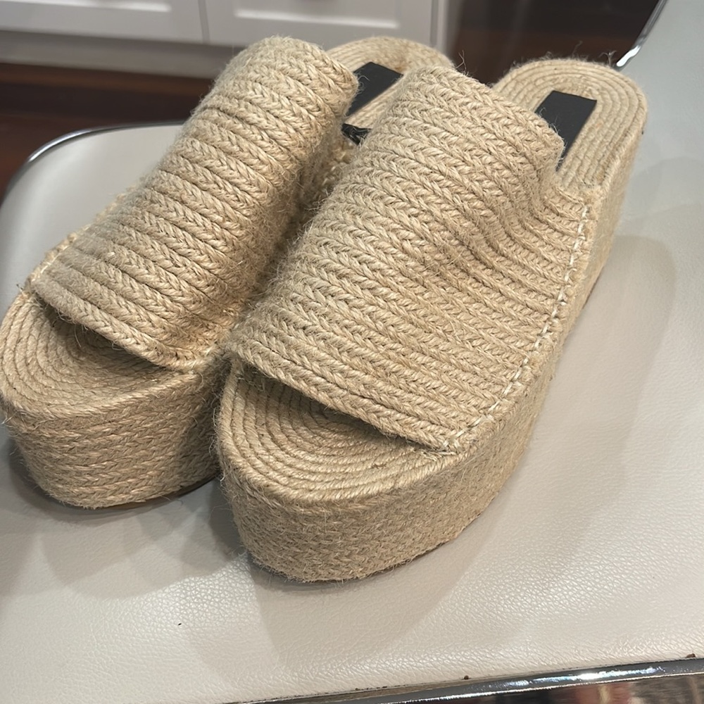 Platform jute wedges. 3”. Size 6. NWT